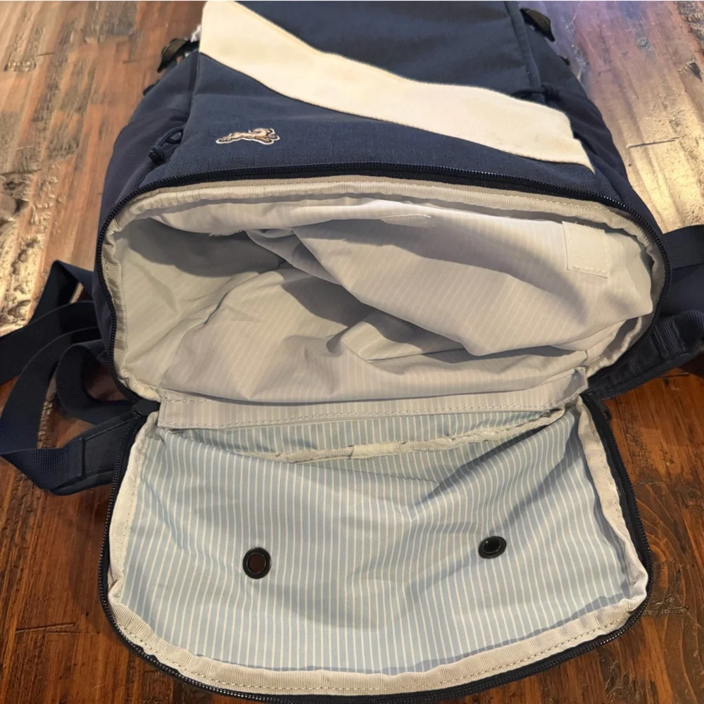 Like New Tracksmith Navy Running Gear Backpack Bag Diagonal Cream Stripe 18L